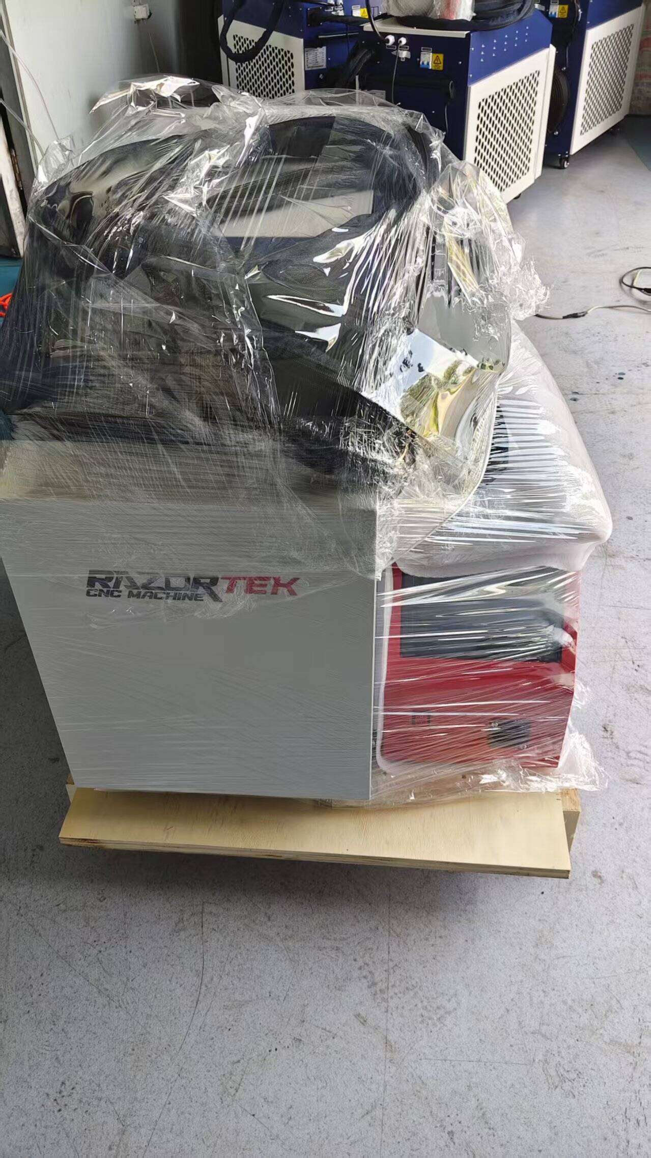 Industrial Laser Welding Machine Hand Held - 2KW 3KW Watergekoelde Suplaser 4-in-1 Industriële