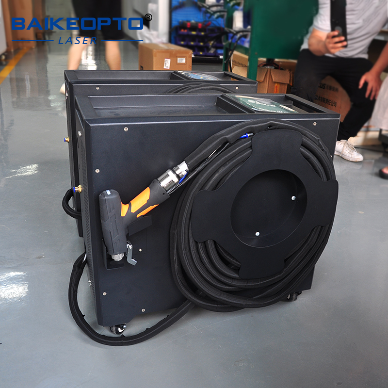 Industrial Laser Welding Machine Hand Held - Industriële handzame fiberlaserlasmachine BK‑WF1200S 1200W draagbare